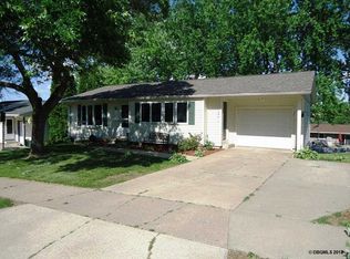 1874 Norland Dr, Dubuque, IA 52002