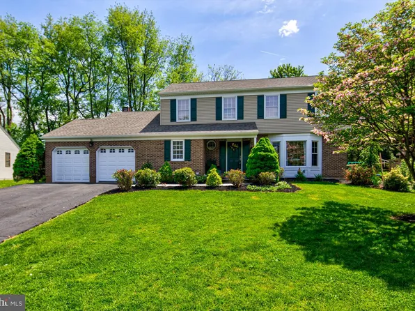 5 Hillview Cir, Hockessin, DE 19707