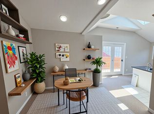 147 Bold St #3, Hamilton, ON L8P 1T9