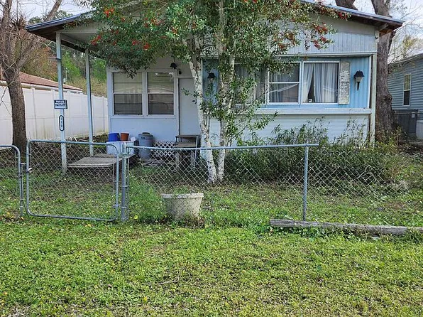 110 Smith Ln, Satsuma, FL 32189