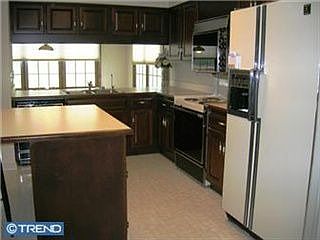 5th image of 32 Abelia Ln