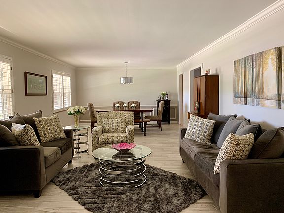 Living Room/Dining Room