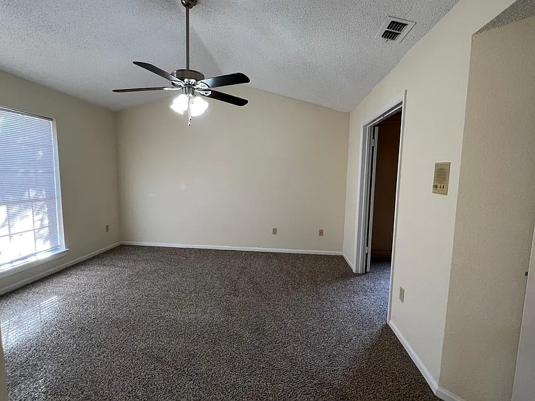 4108 Norcross Dr — Photo 37