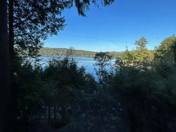 792 Bunker Rd, New London, NH 03257