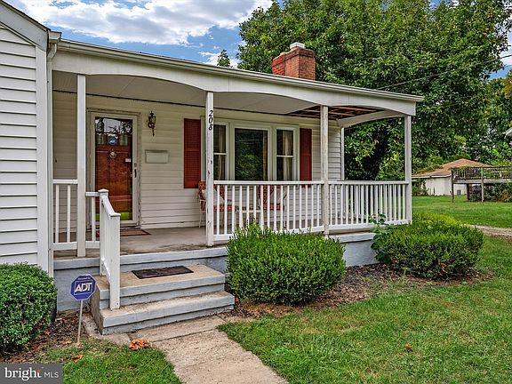 4th image of this home