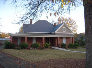 364 S Jefferson St, Statham, GA 30666