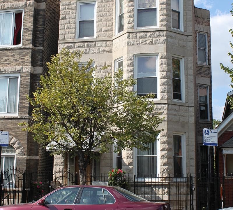Grey Stone Building -A Chicago classic!