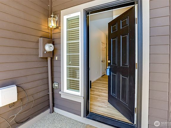 5th image of 115 60th Street SE