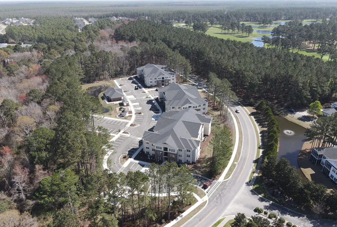 Waterford Pointe — Photo 3