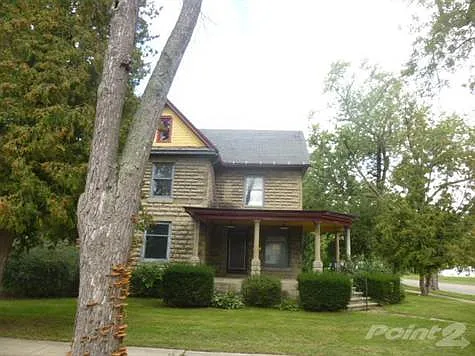 405 Dexter St photo 1