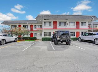 3200 Lake Osborne Dr APT 212, Lake Worth, FL 33461