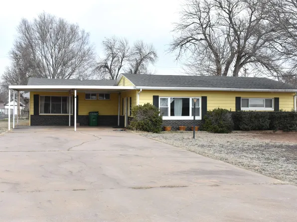 118 E Dogwood Dr, Pond Creek, OK 73766
