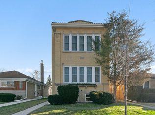 7535 Kenneth Ave, Skokie, IL 60076