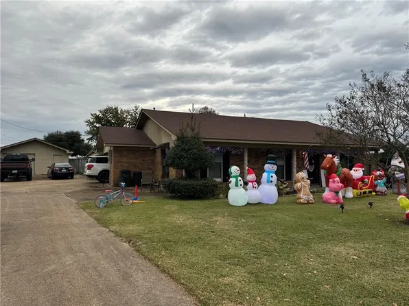 105 Simonton Ln, Vidalia, LA 71373