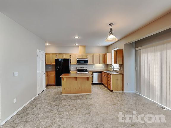 5th image of 15512 85th Ave E