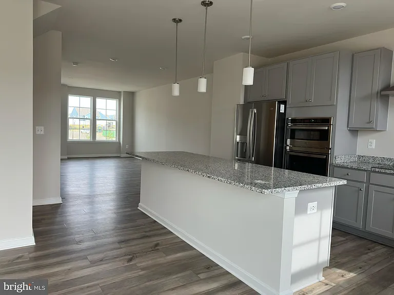 19 Winterplace Dr — Photo 3