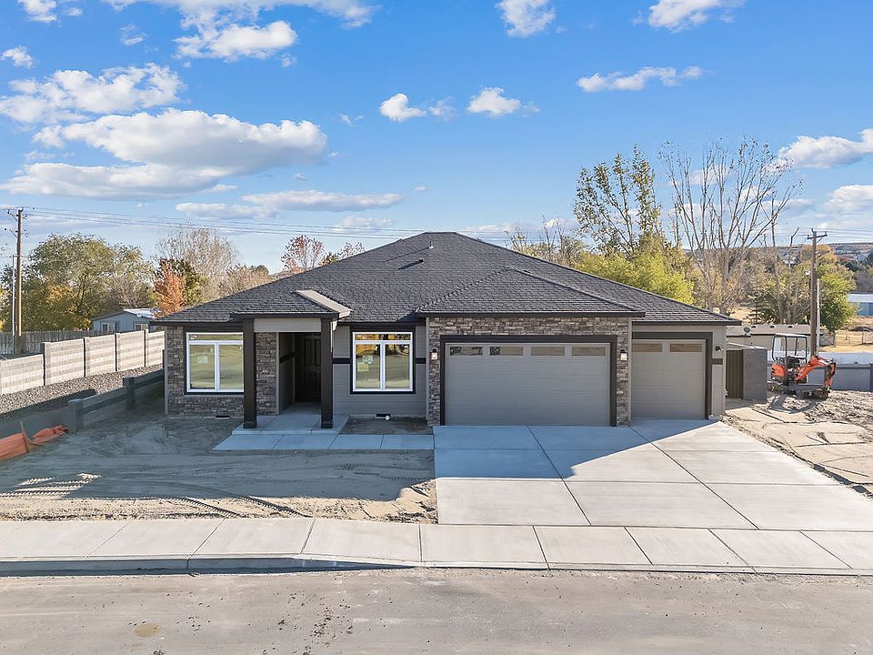 1st image of 502 Tatoosh Ave