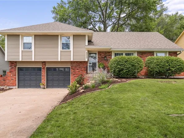 5420 W 102nd St, Overland Park, KS 66207
