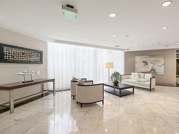 3rd image of 19333 Collins Ave APT 604