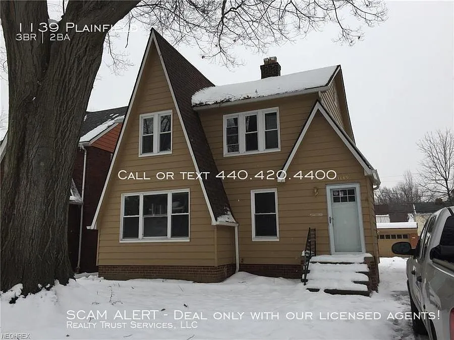 1139 Plainfield Rd photo 1
