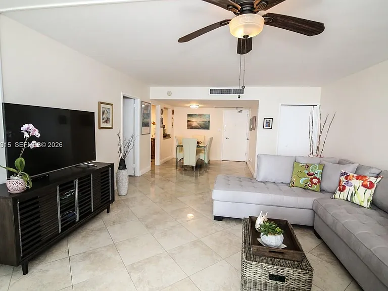 5151 Collins Ave #827 — Photo 3