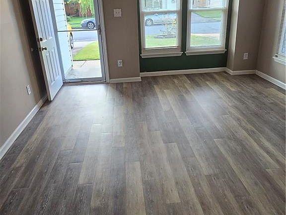 2nd image of 1061 Gauguin Dr