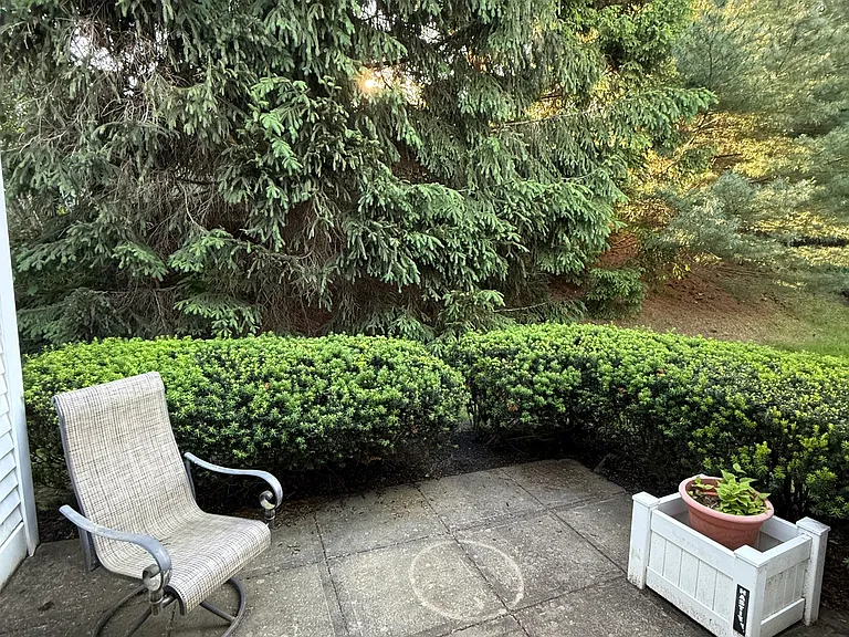 9 Clover Ln — Photo 11