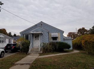 108 Mink Rd, Providence, RI 02908