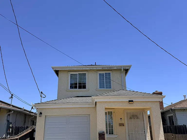 526 Warford Ave — Photo 2