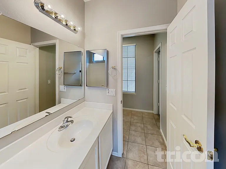 13218 W Jacobson Dr — Photo 11
