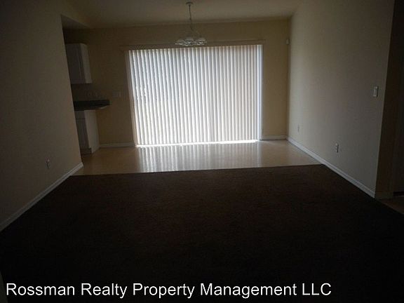5th image of 741/743 Harry Ave S Unit 7