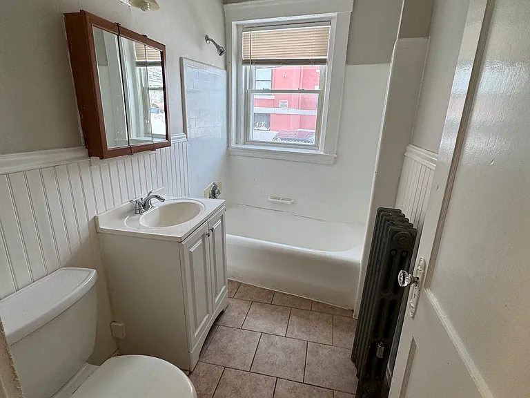 30 Franklin St #3 — Photo 6