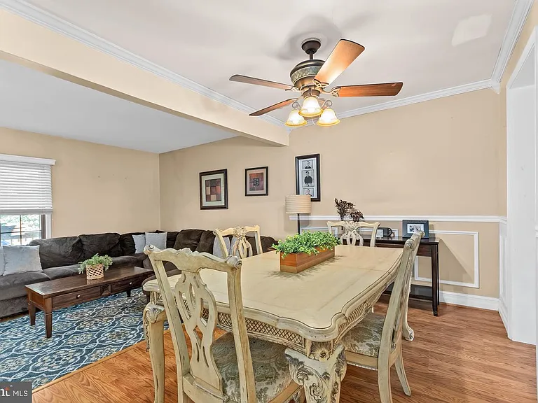 1003 Mulberry Ct — Photo 7
