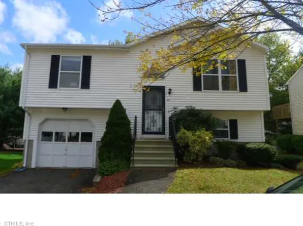 80 Branca Ct, Milford, CT 06461