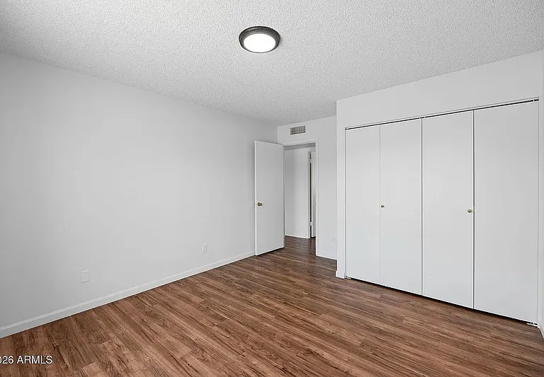 1664 E Del Rio Dr — Photo 21