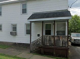 101 Meadow St, Johnstown, NY 12095