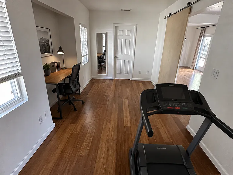 Third bedroom and or/office.