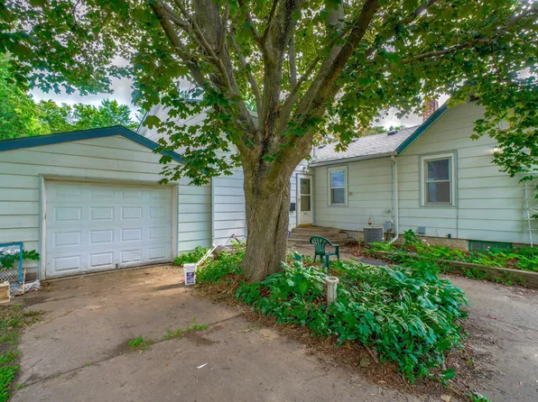2109 5th St E, Saint Paul, MN 55119