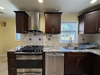 19 Locust Avenue