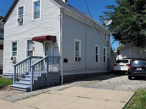2nd image of 3910 Arnold Ct