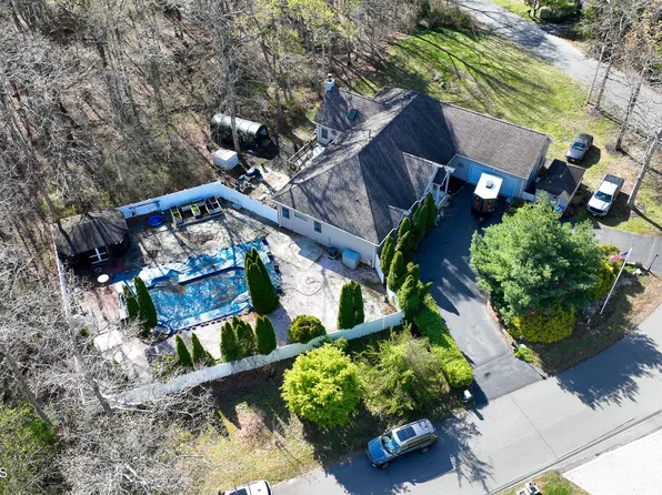 75 Cannon Boulevard, Jackson, NJ 08527