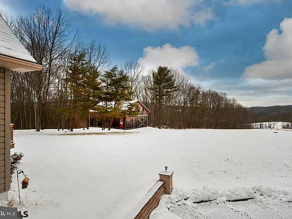 3rd image of 131 Watson Ln