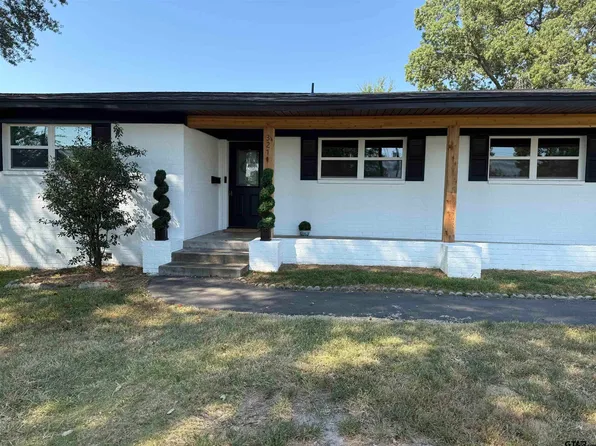 3211 Fernwood Dr, Tyler, TX 75701