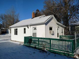 604 23rd St NW, Minot, ND 58703