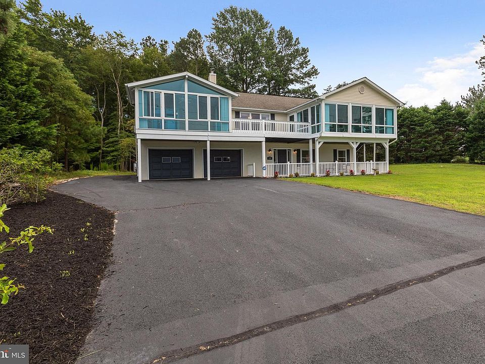 1st image of 228 Sandy Beach Dr