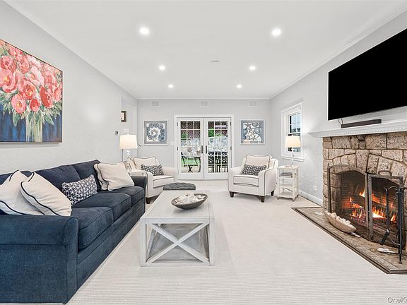 4th image of 144 Douglas Place