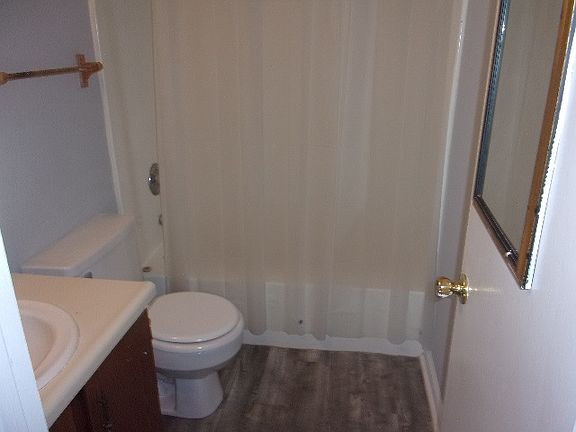 5th image of 2463 Raymond Diehl Rd