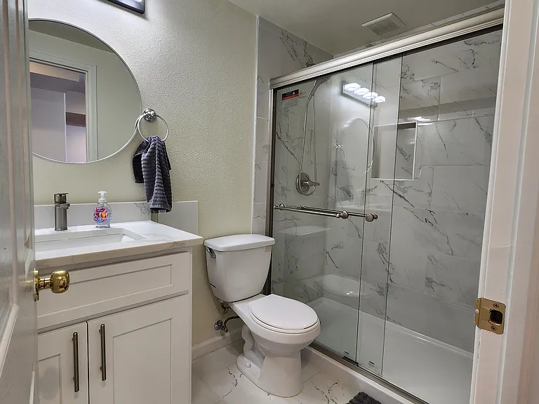4736 Laurelglen Ln — Photo 38