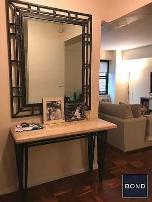 Rented by Bond New York | media 5