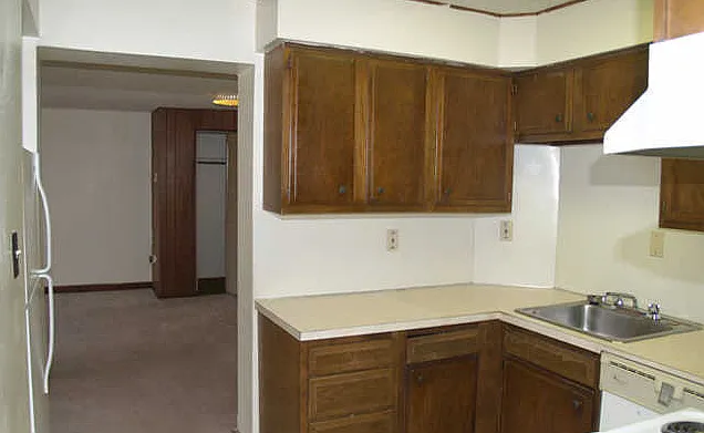Apartments by the Park — Photo 2